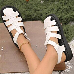 Round Toe Platform Sandals